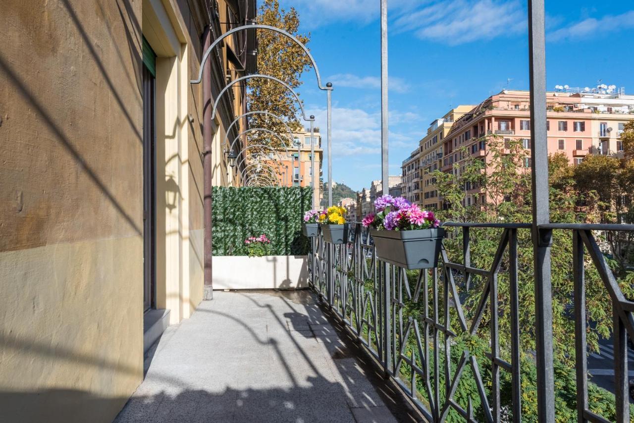Vatican Home With Balcony Рим Екстер'єр фото